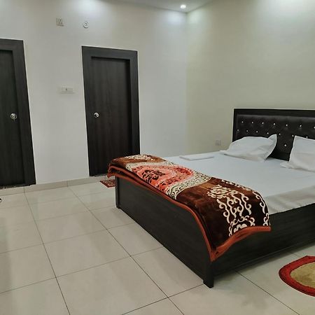Hotel Dev International Khalilabad 외부 사진