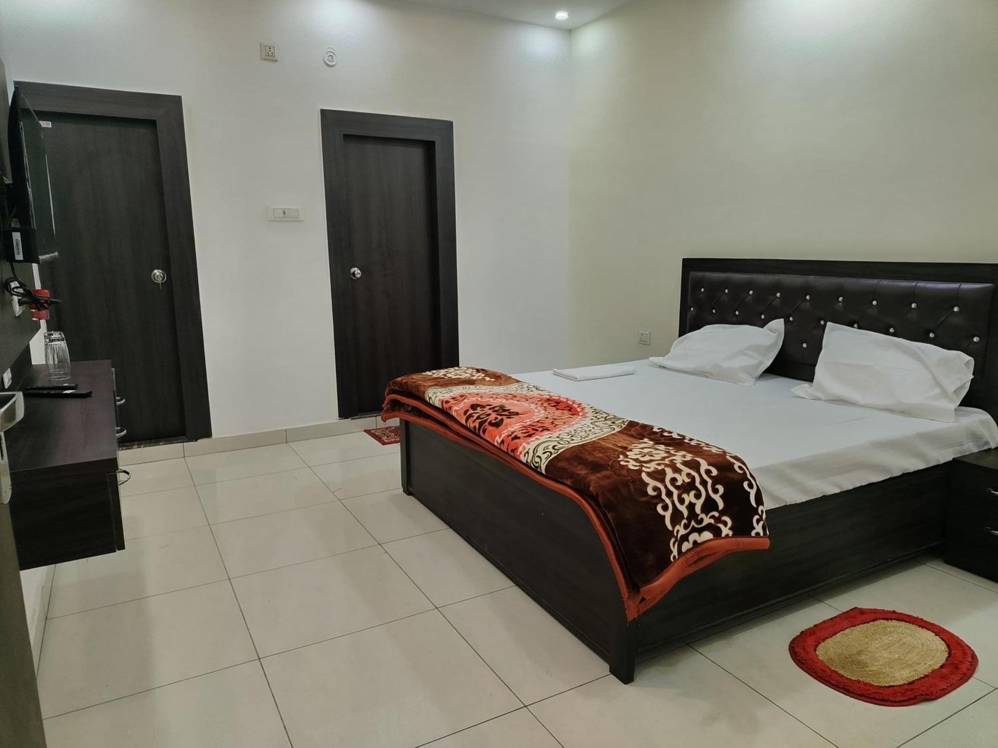 Hotel Dev International Khalilabad 외부 사진