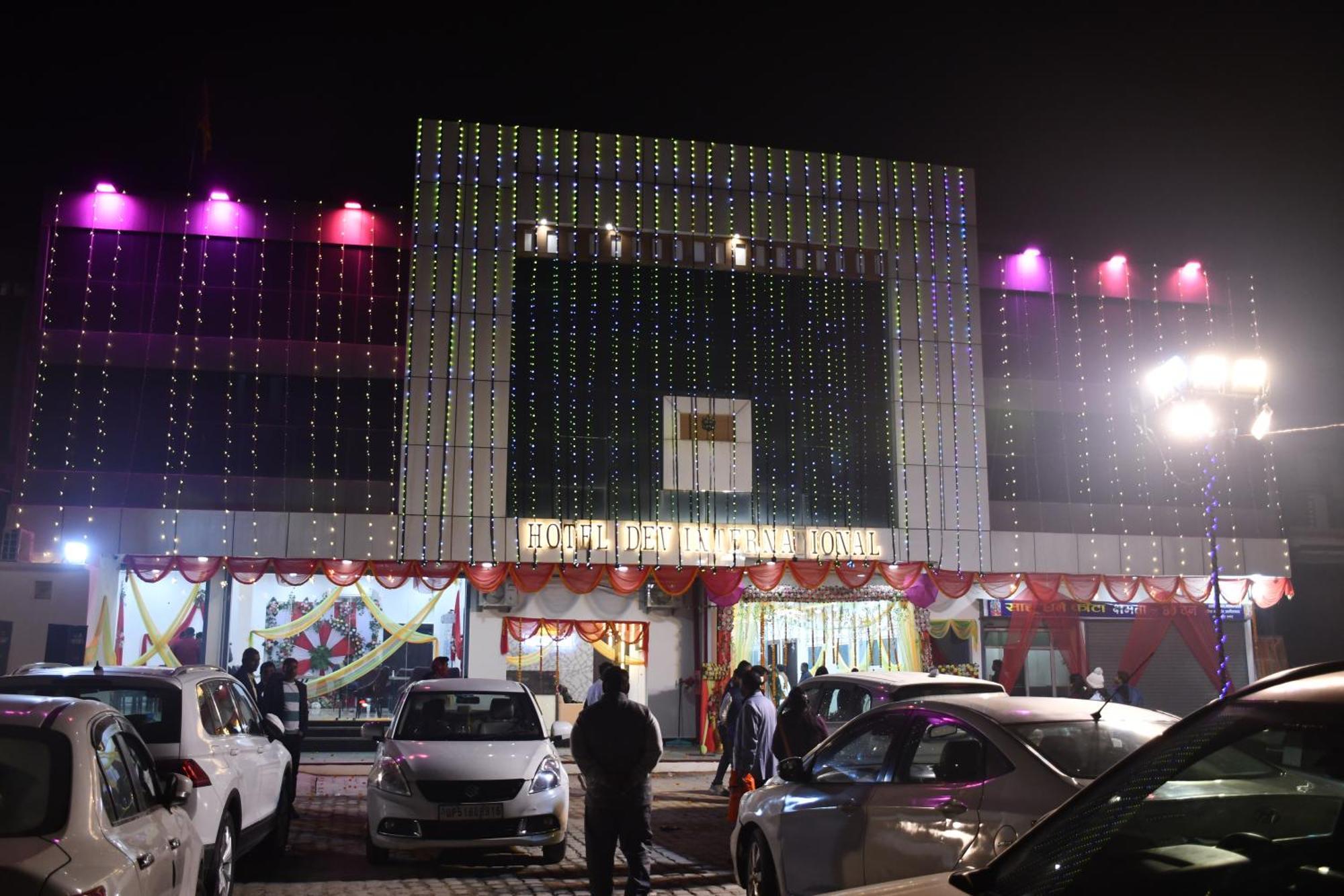 Hotel Dev International Khalilabad 외부 사진