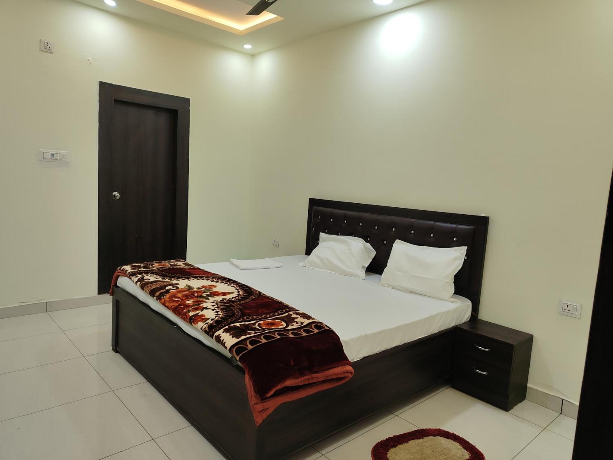 Hotel Dev International Khalilabad 외부 사진