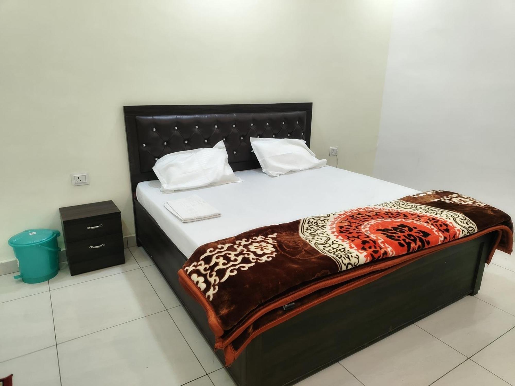 Hotel Dev International Khalilabad 외부 사진